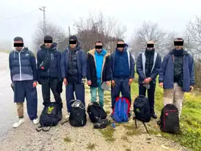 Trakya'da Kaçak Göçmen Operasyonu: 75 Göçmen Yakalandı