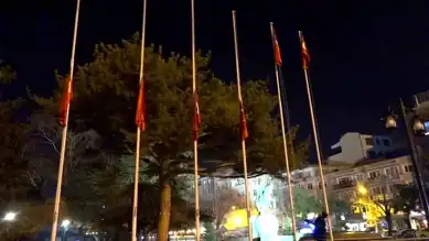 Kırklareli'nde Milli Yas: Bayraklar Yarıya İndirildi