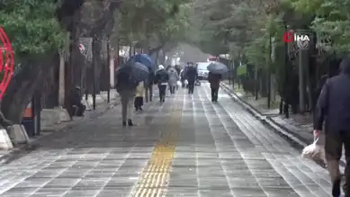 Kırklareli'nde Şehir Merkezine Kar Yağdı!