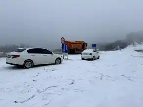Kırklareli'nde Kar Yağışı: Yollar Açılıyor