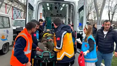Kırklareli'nde Kurye Motosiklet Kazası: Hastanede Tedavi Altında