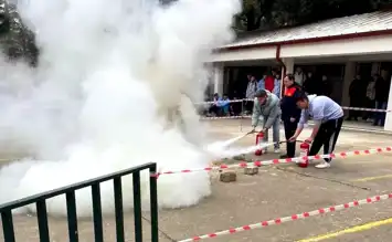 Kırklareli'nde Lise Öğrencilerine Yangın Tatbikatı